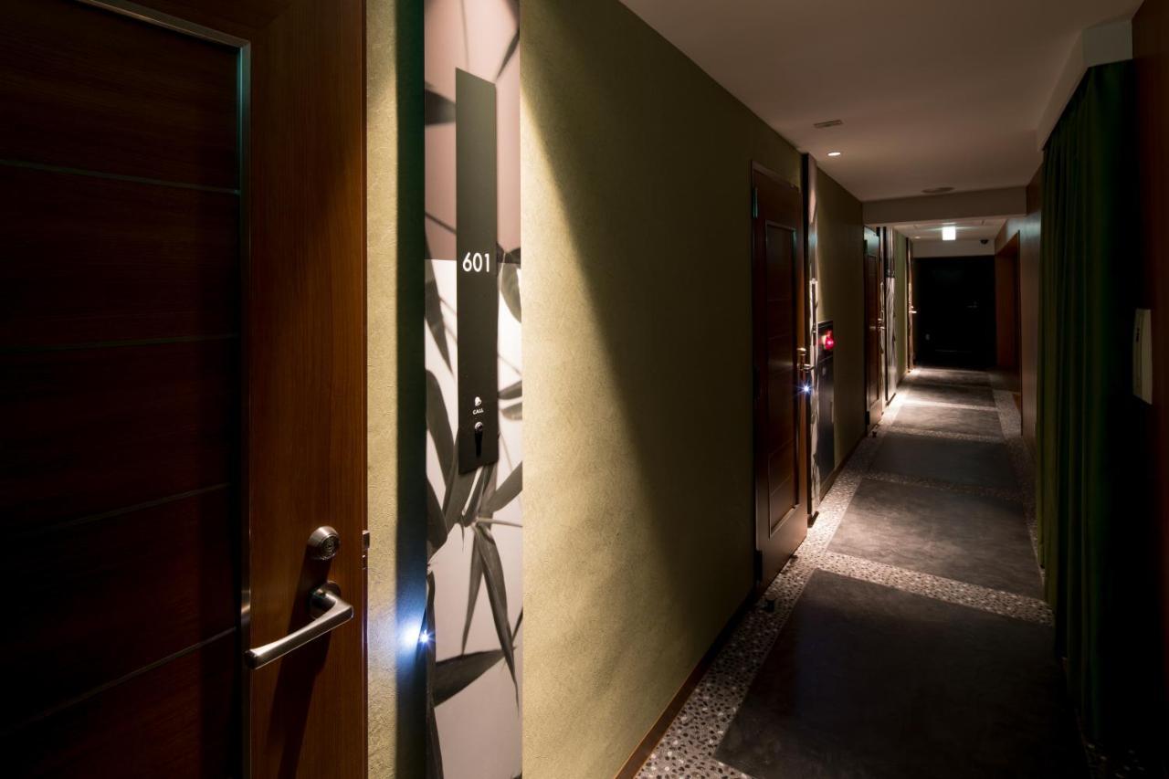 Hotel Sen (Adults Only) Осака Екстериор снимка