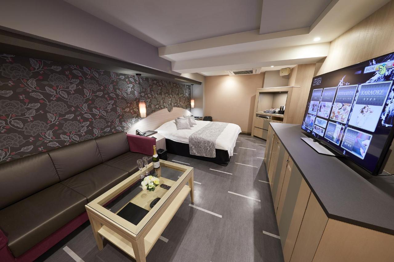 Hotel Sen (Adults Only) Осака Екстериор снимка