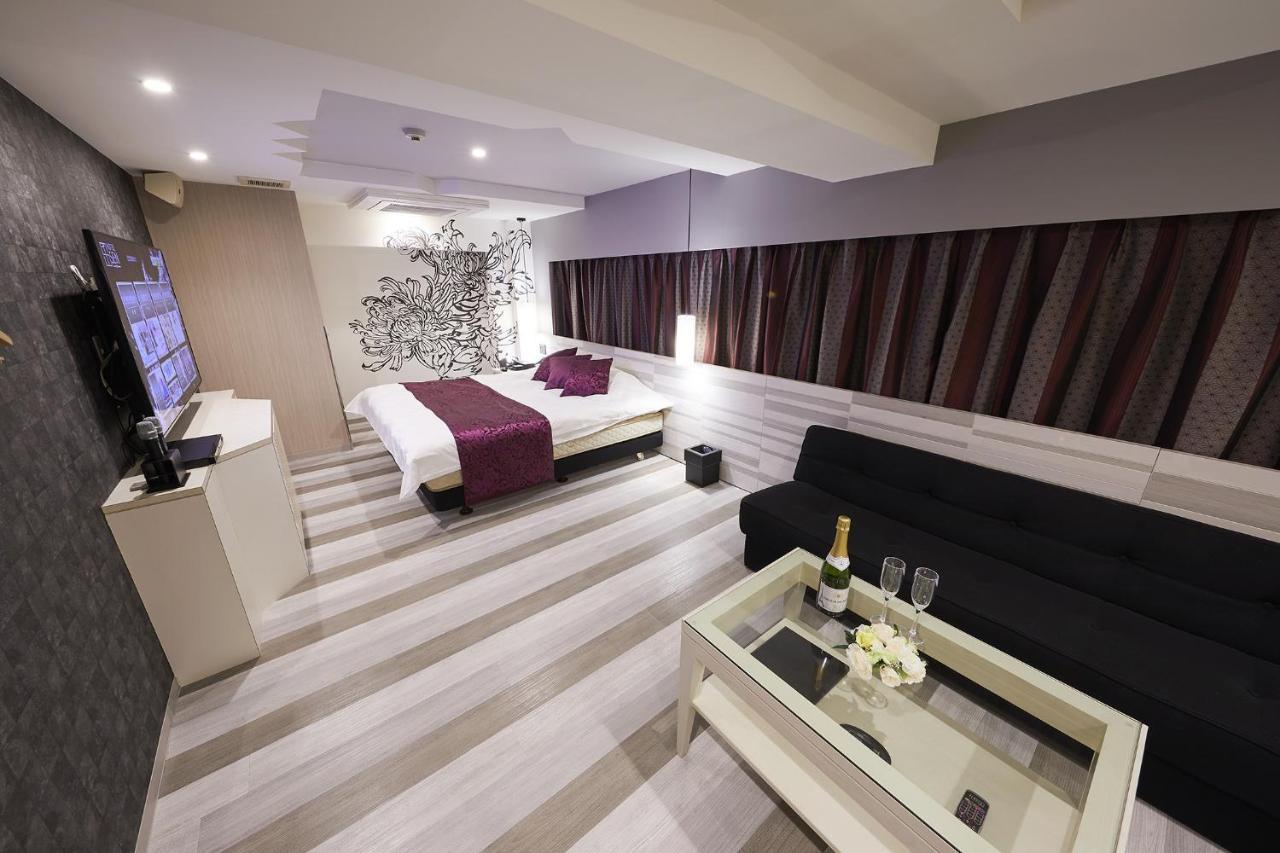 Hotel Sen (Adults Only) Осака Екстериор снимка